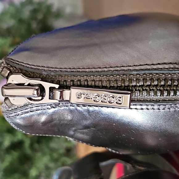 BCBGGirls wedge in 10M Pewter/Moonstone smooth met/suede - Picture 8 of 13